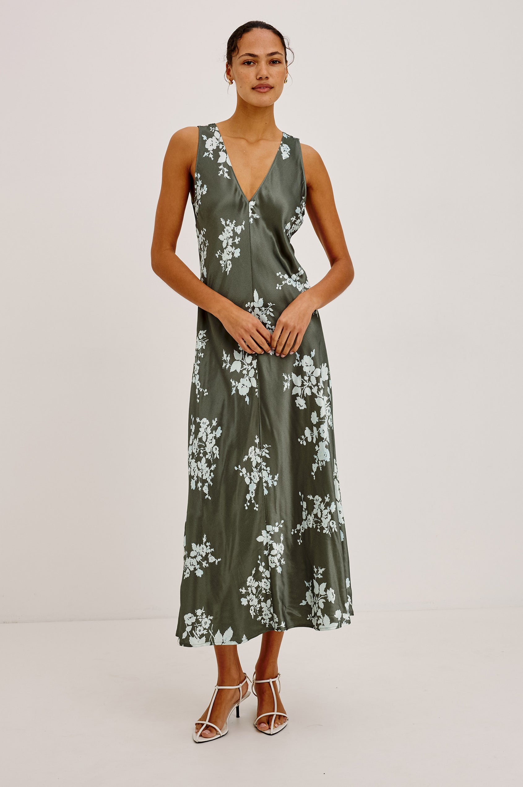 Camellia - Lace Floral