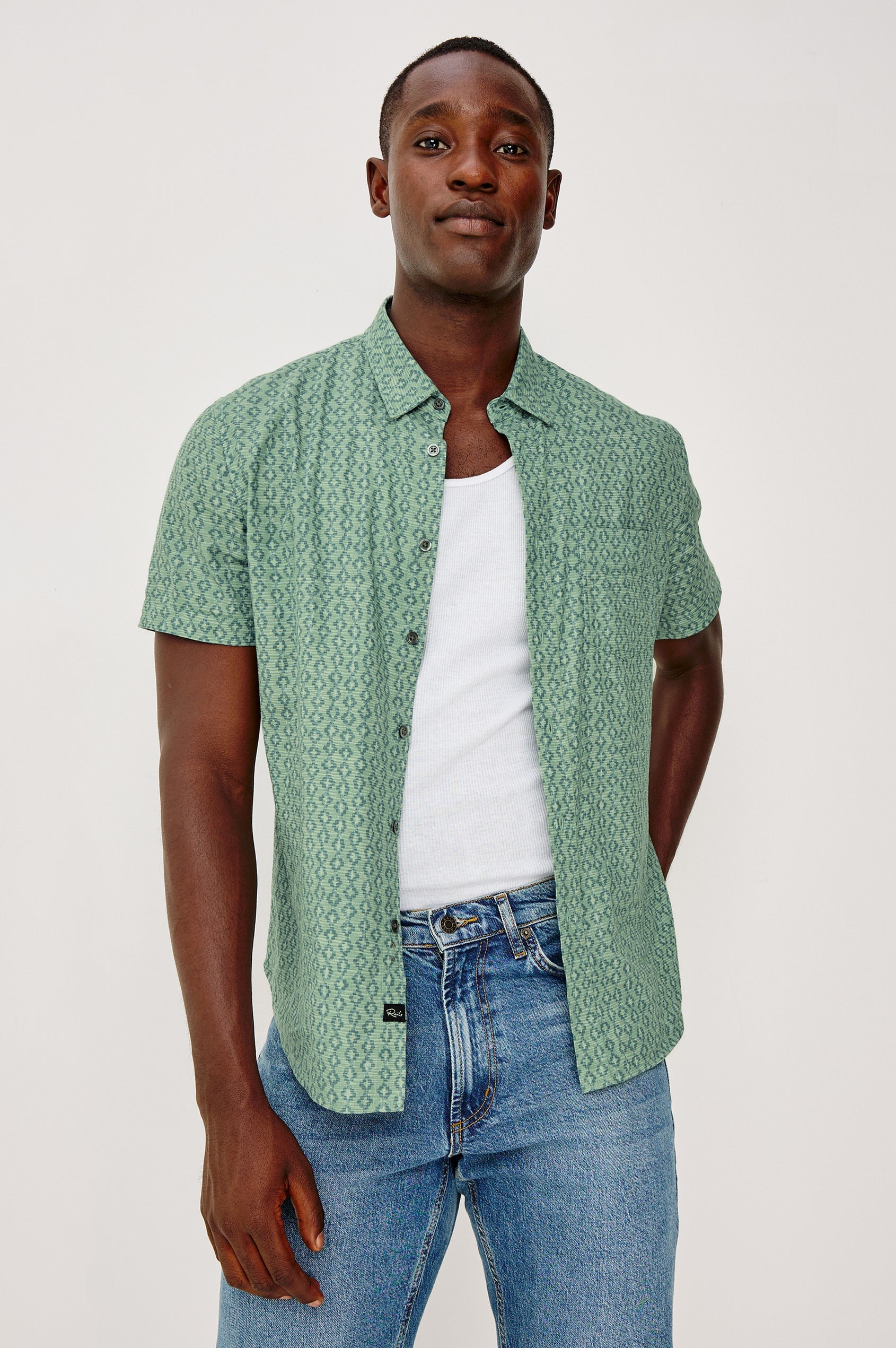 Carson - Wavy Batik Aqua