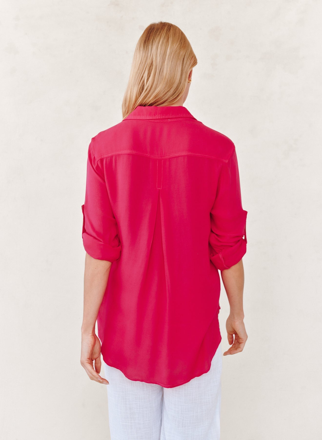 Clean Shirt With Roll Sleeve
